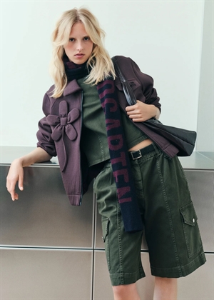 Joanne jakke Deep Burgundy Baum Und Pferdgarten 